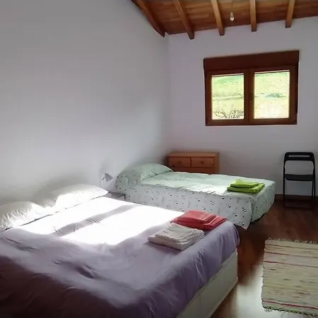 Casa A Feira * San Claudio (Ortigueira)